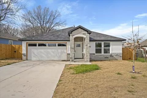1306 Stewart St, Fort Worth, TX 76104