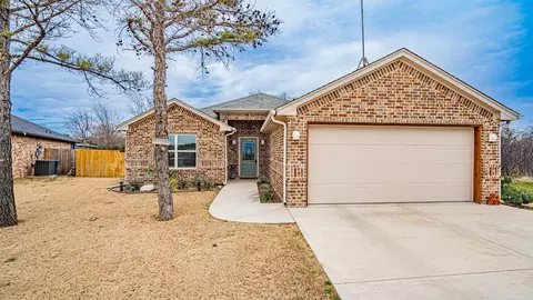 5103 Uvalde Ct, Granbury, TX 76048