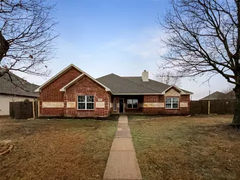4706 Kelso Ln, Garland, TX 75043