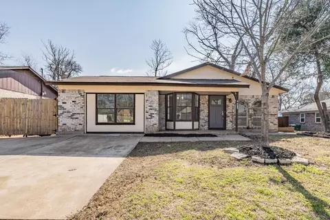 7212 Cordes Ct, Fort Worth, TX 76112