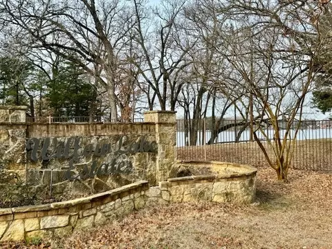 485 Eastshore Dr, Wills Point, TX 75169