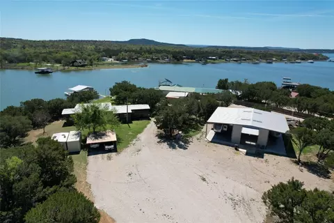 5539 Navaho Ln, Graham, TX 76450