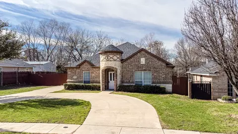 1409 Dacki Ave, Dallas, TX 75211