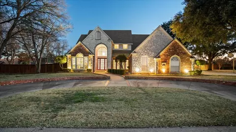 1620 Creek Wood Dr, Midlothian, TX 76065