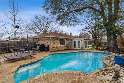 3422 Duckview Ct, Arlington, TX 76016