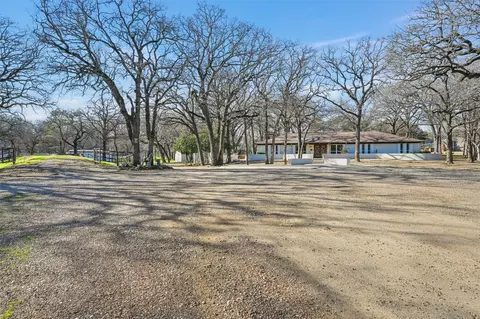 2220 Timber Creek Trl, Flower Mound, TX 75028