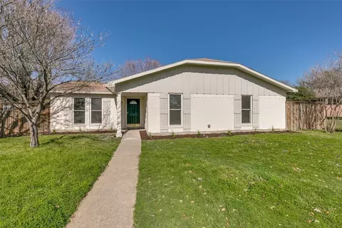 10839 Hayfield Dr, Dallas, TX 75238