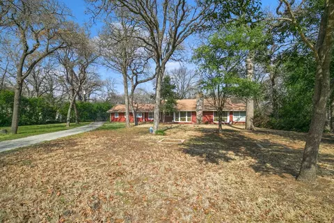 1604 Sylvan Dr, Arlington, TX 76012