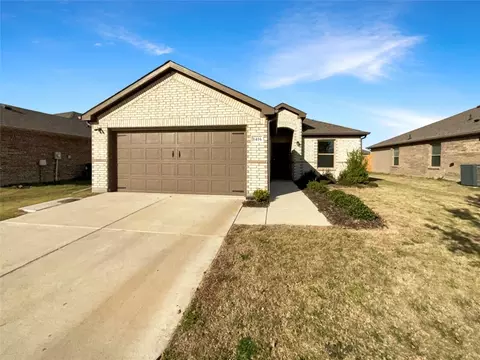 1416 Brindle Dr, Greenville, TX 75402