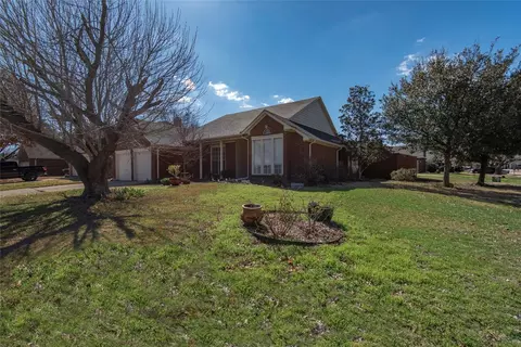 2329 Amhearst Ln, Flower Mound, TX 75028