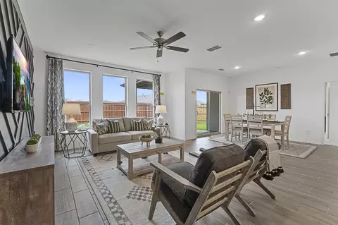3727 Cherry Hills Dr, Sherman, TX 75090