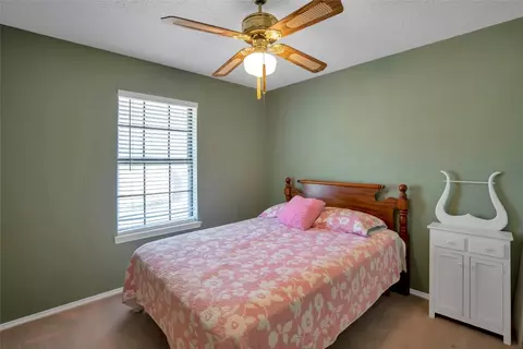 Bedroom - 305 N 6th St, Celeste, TX 75423 photo 6 of 7