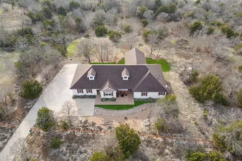 301 Boone Ct, Weatherford, TX 76087