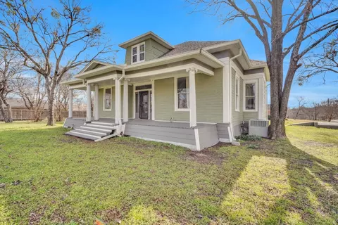 101 E Lamar St, Palmer, TX 75152