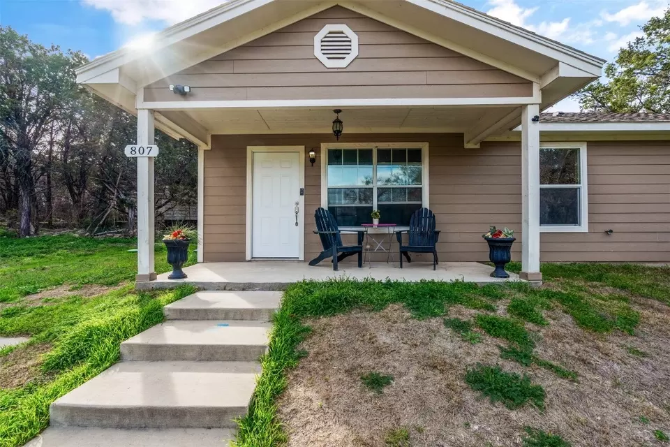 807 Rock Harbor Dr, Granbury, TX 76048 35 Photos Movoto