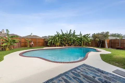 6106 Westlake Ct, Garland, TX 75043
