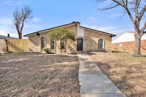 5238 Silver Trl, Grand Prairie, TX 75052