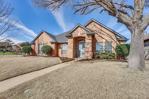 1000 Calgary Ct, Lewisville, TX 75077