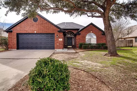 621 SW Rand Dr, Burleson, TX 76028