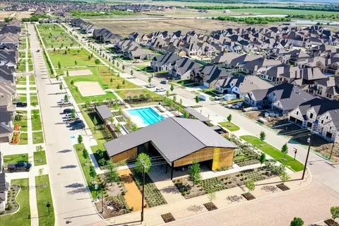 Other - 1028 3rd St, Argyle, TX 76226 photo 4 of 5