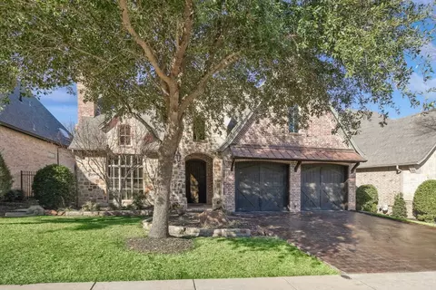 912 Glenhurst Rd, Keller, TX 76248