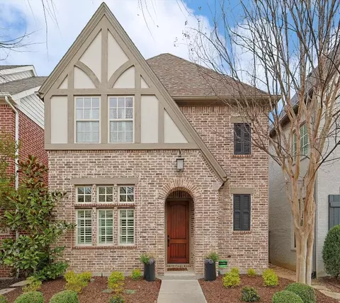 2217 Longwood Dr, Carrollton, TX 75010