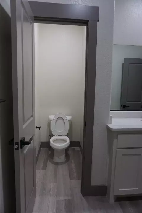 Bath - 405 W Hull St, Denison, TX 75020 photo 6 of 7