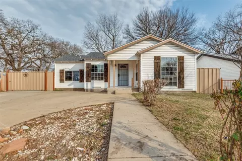 8203 Wes Hodges Rd, Dallas, TX 75217