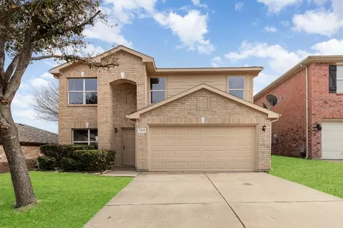 5232 Mirror Lake Dr, Haltom City, TX 76117
