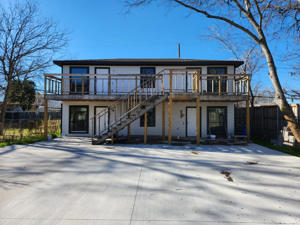 1011 S Montclair Ave