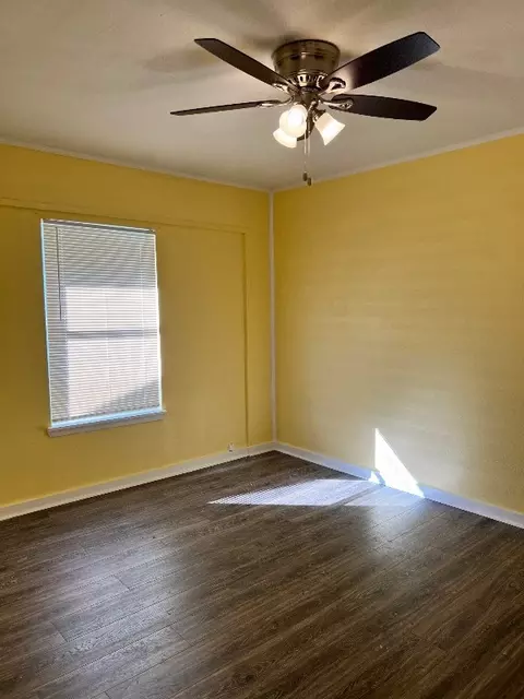 Other - 204 Sunset Dr, Comanche, TX 76442 photo 6 of 9