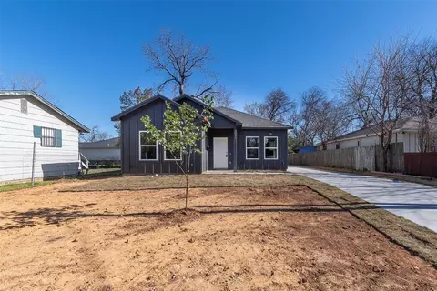 3534 Sidney St, Dallas, TX 75210