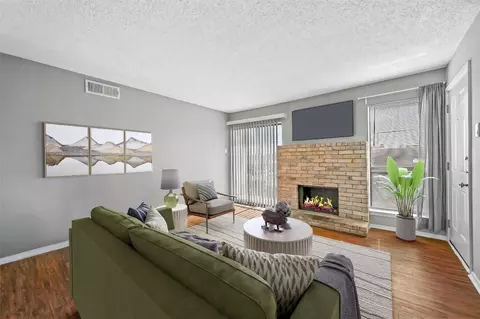 1810 N Garrett Ave #206, Dallas, TX 75206