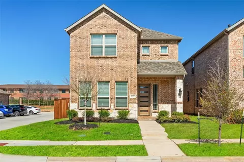 157 Mccartt Dr, Lewisville, TX 75067
