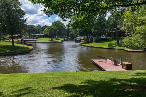 104 Greenwood Dr, Trinidad, TX 75163