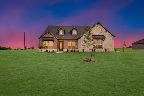 151 Big Bend Trl, Valley View, TX 76272