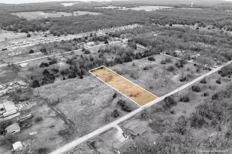 200 Kings Bridge Rd #3, West Tawakoni, TX 75474