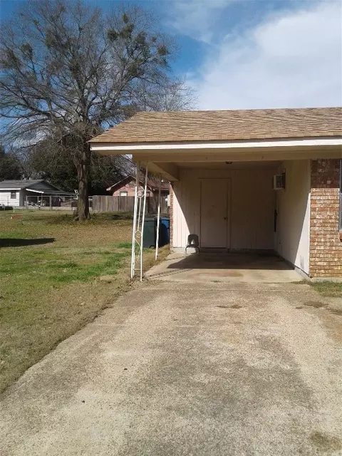 714 Sims St, Minden, LA 71055 photo 2