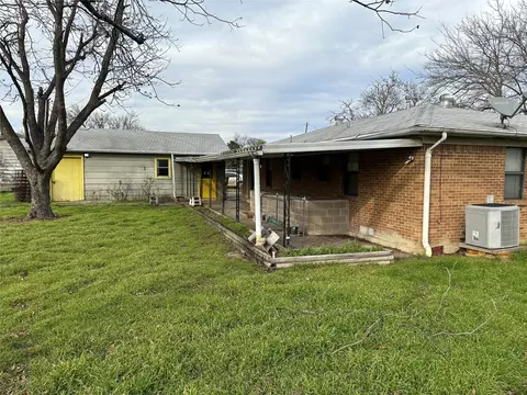 Exterior - 1327 Johns Ave, Lancaster, TX 75134 photo 6 of 12