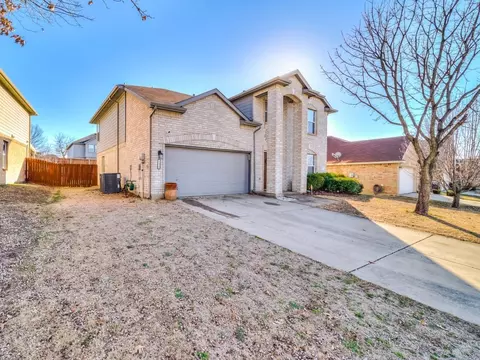 1121 Charlotte Dr, Mckinney, TX 75071