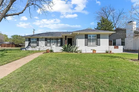 704 Kirkwood Dr, Dallas, TX 75218