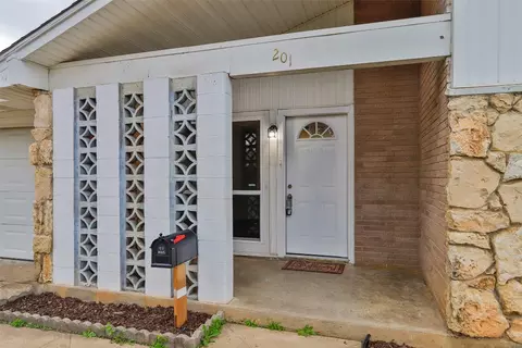 Exterior - 201 Windward Way, Euless, TX 76040 photo 3 of 5