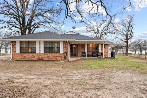 8103 Lakeview Dr, Quinlan, TX 75474
