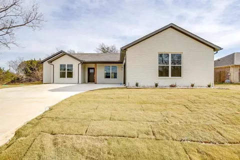 5514 Stonegate Cir, Granbury, TX 76048