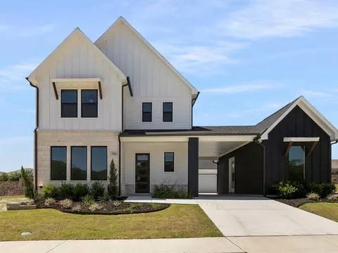 914 Eldorado St, Weatherford, TX 76086