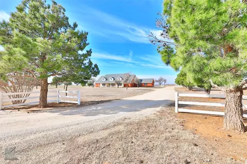 502 S Bates Ave, Haskell, TX 79521