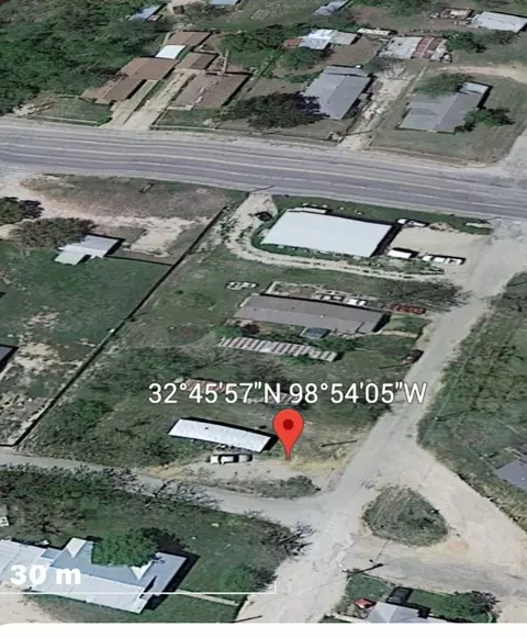 109 E 7th St, Breckenridge, TX 76424