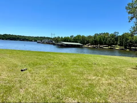 129 King Kent Ct, Scroggins, TX 75480