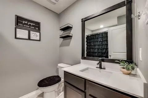 Bath - 1109 Ringgold Rd, Forney, TX 75126 photo 3 of 3