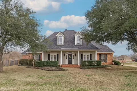 302 Hunters Holw, Bossier City, LA 71111